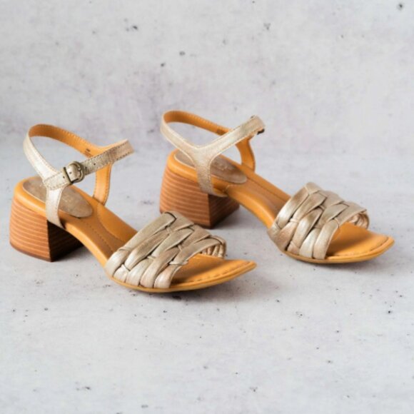 BORN Shoes - NEW BORN Shonie Leather Heeled Comfort Sandals  253